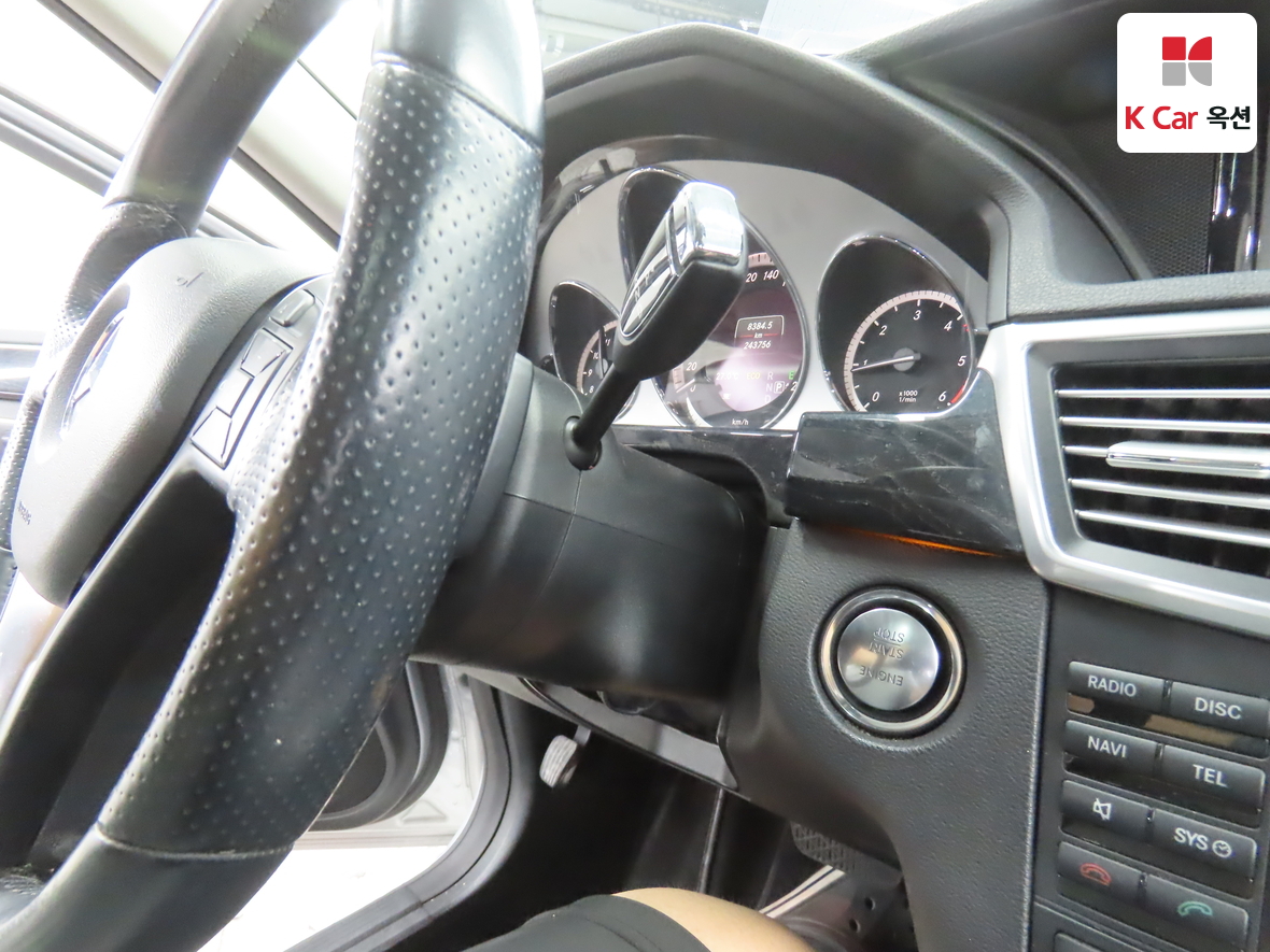 مرسيدس E-CLASS
