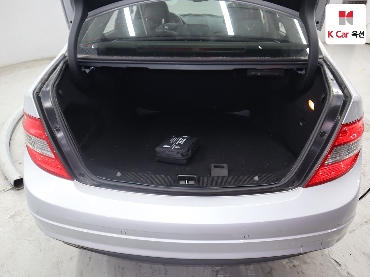 مرسيدس C-CLASS