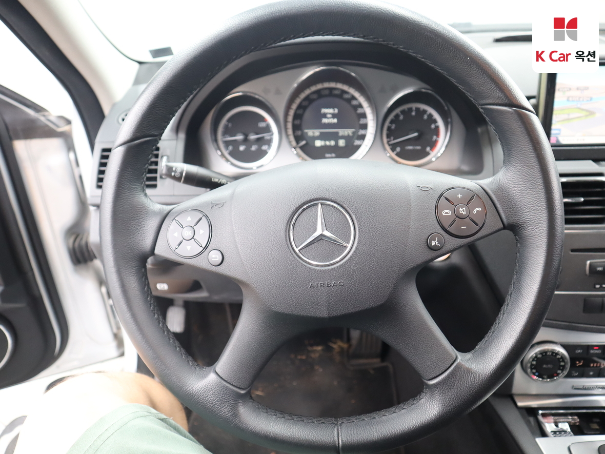 مرسيدس C-CLASS