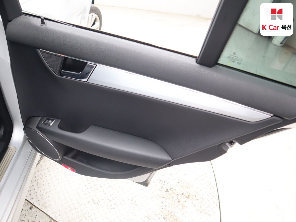 مرسيدس C-CLASS
