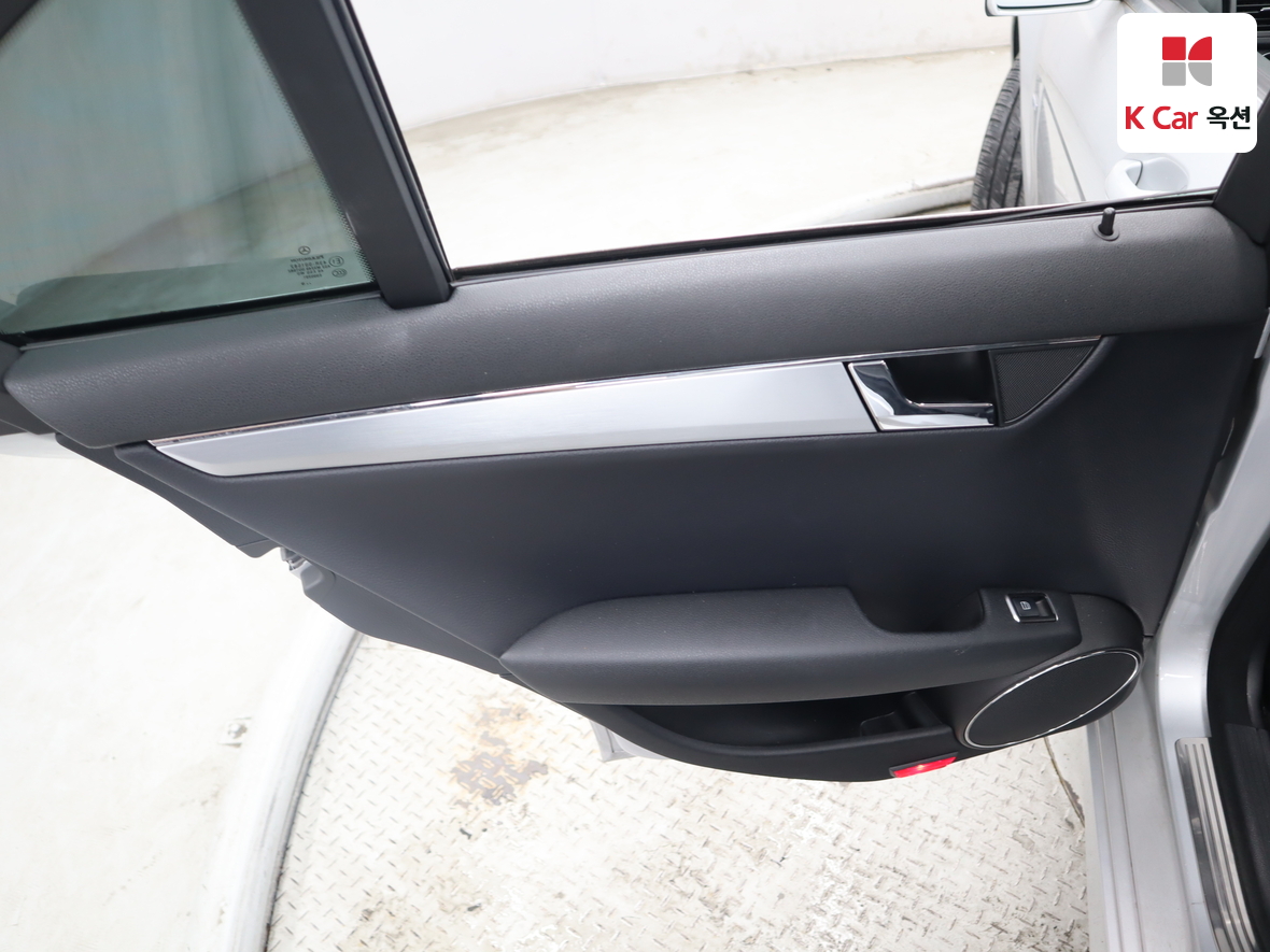 مرسيدس C-CLASS