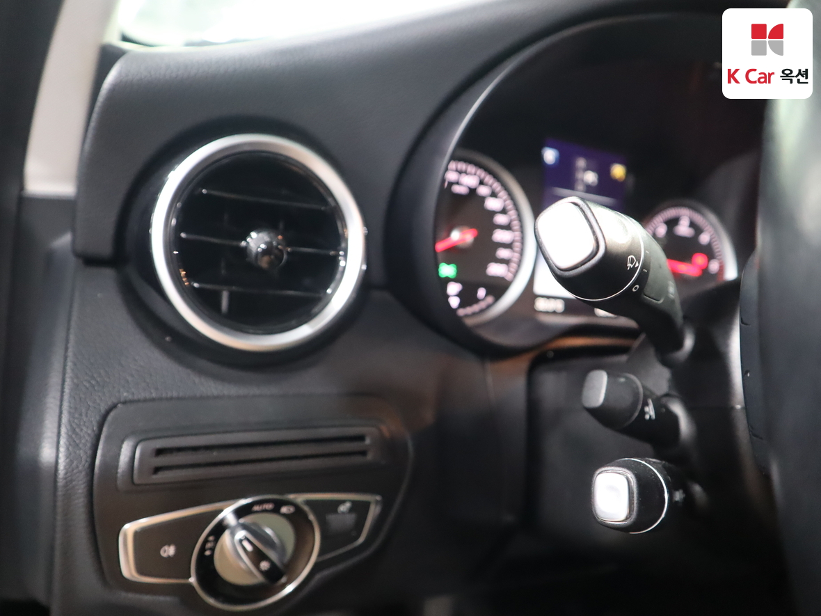 مرسيدس C-CLASS