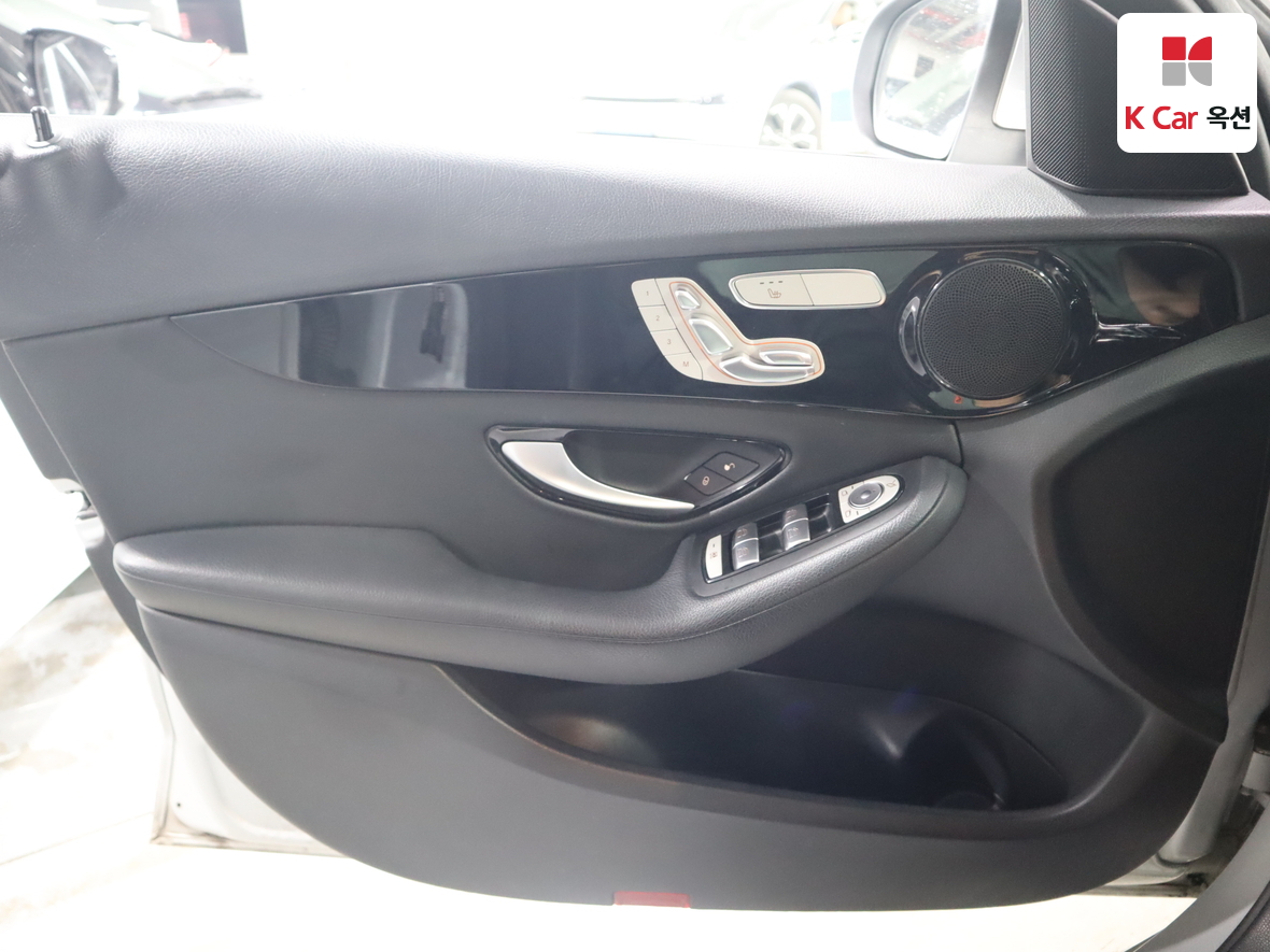 مرسيدس C-CLASS