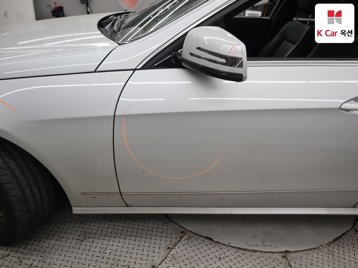 مرسيدس E-CLASS