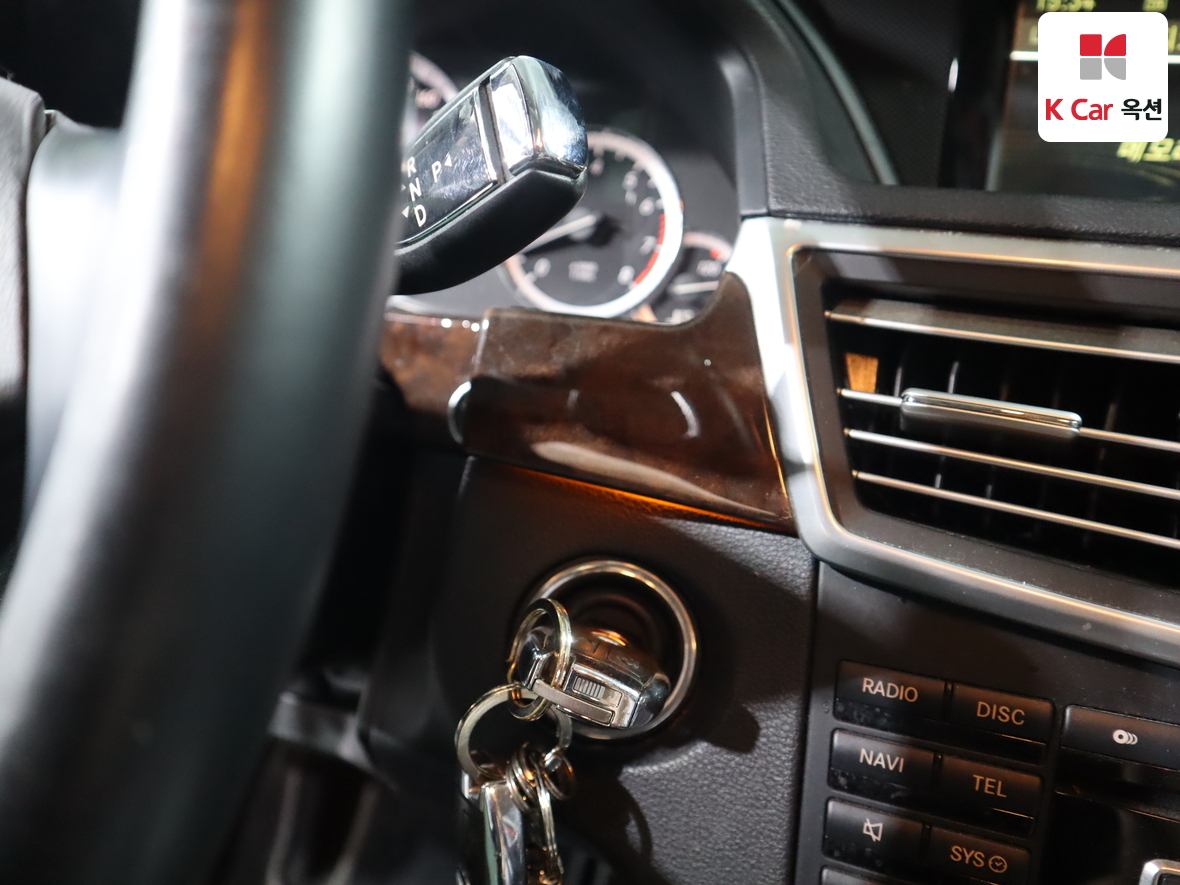 مرسيدس E-CLASS