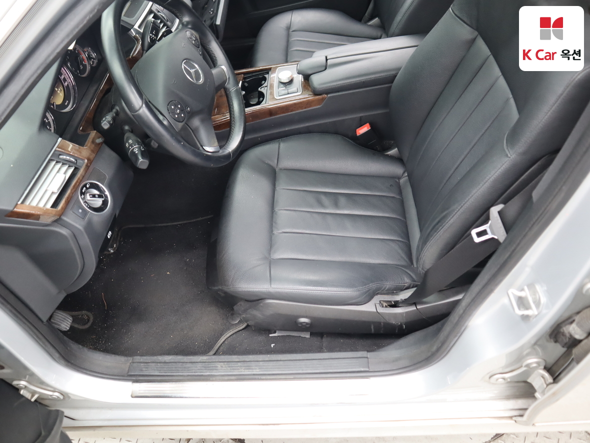 مرسيدس E-CLASS