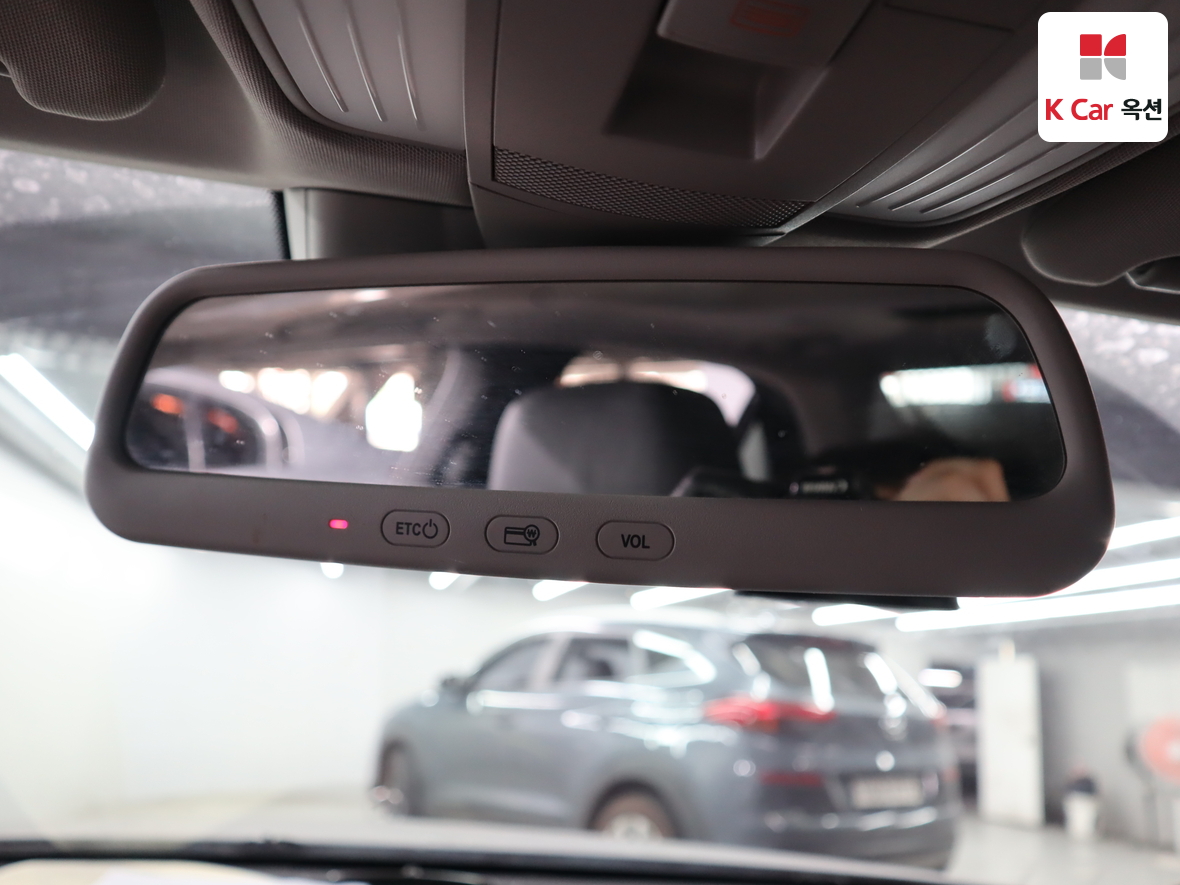 مرسيدس E-CLASS