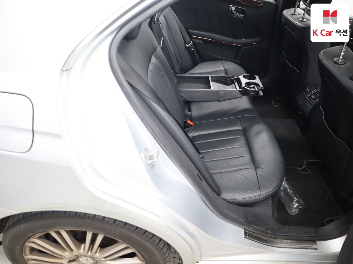مرسيدس E-CLASS