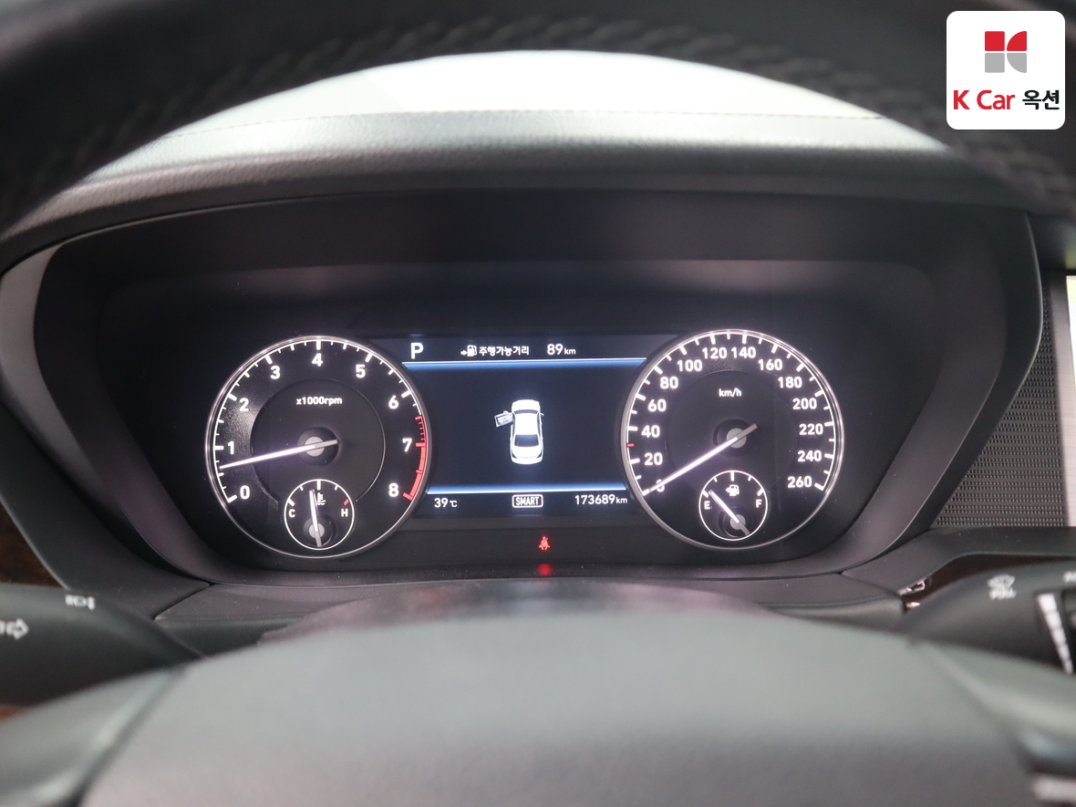 جينسس EQ900
