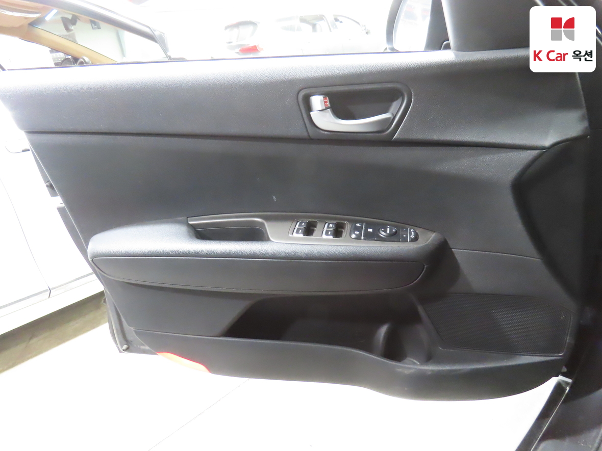  - Image 8