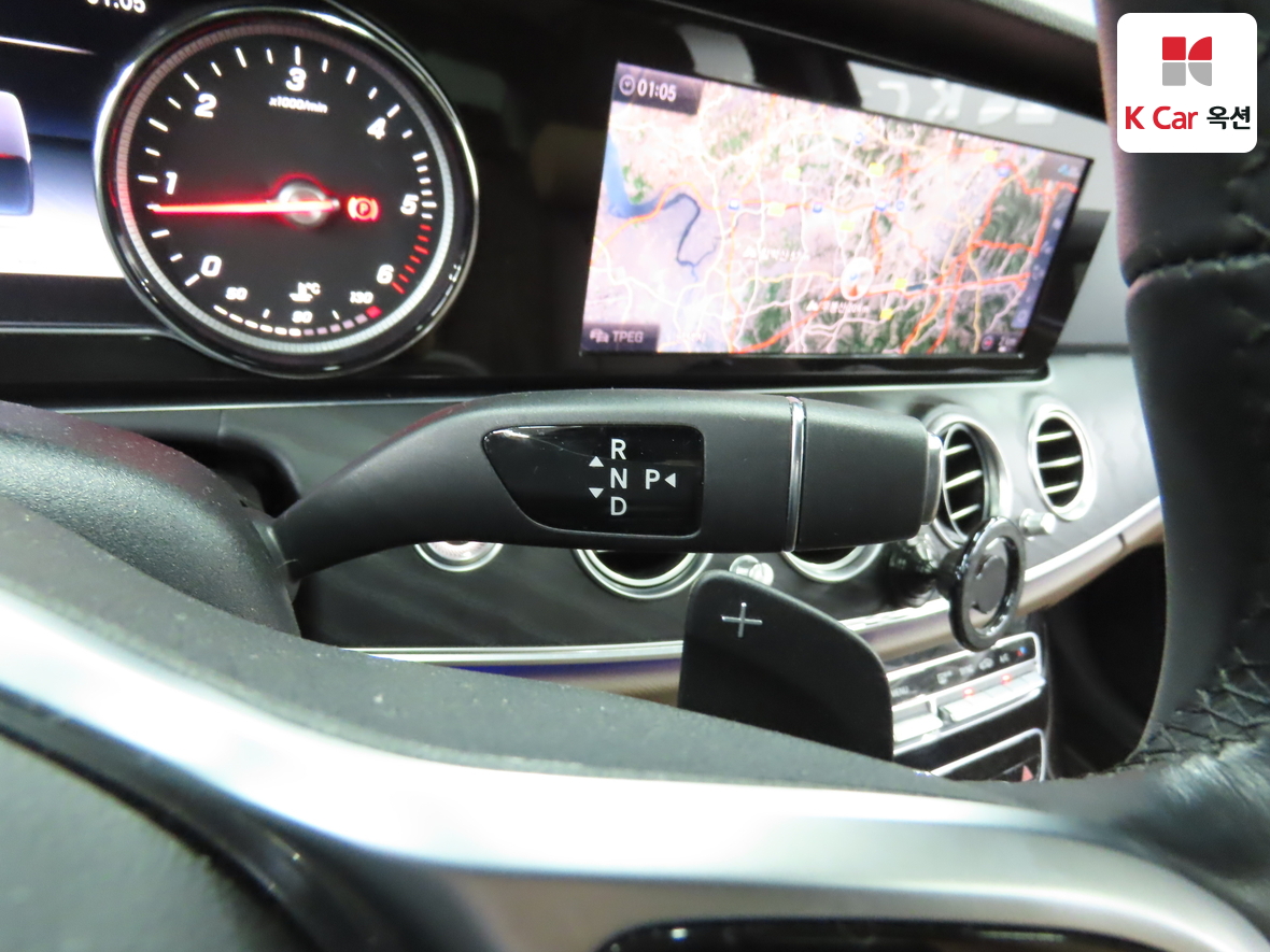 مرسيدس E-CLASS