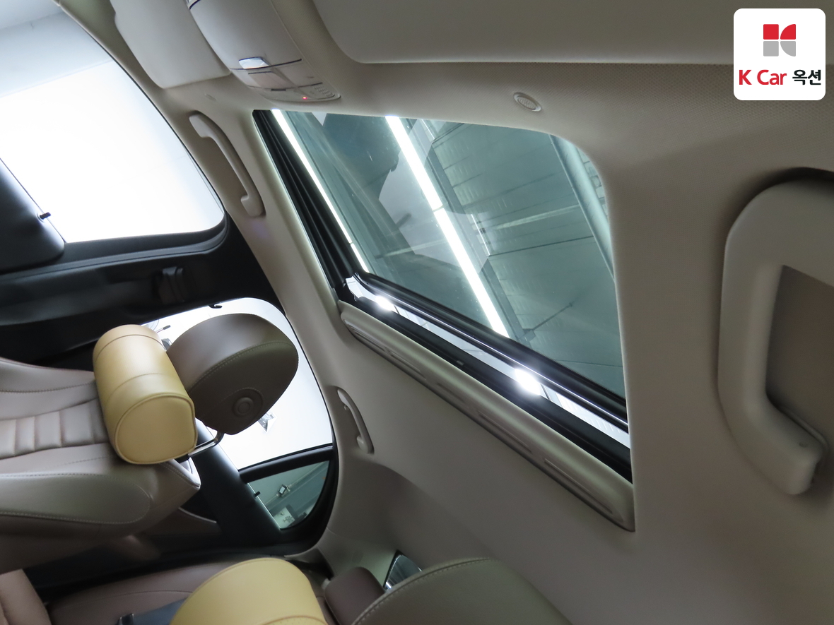 مرسيدس E-CLASS