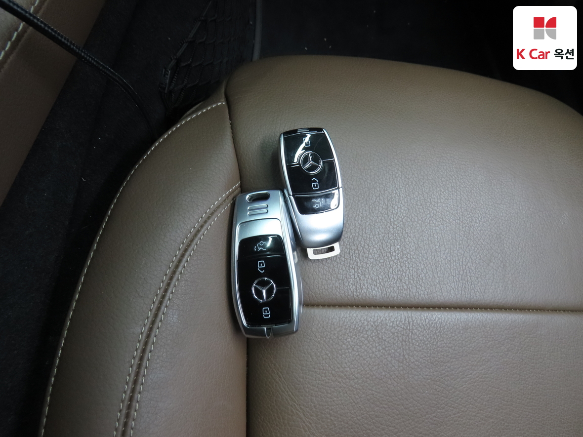 مرسيدس E-CLASS