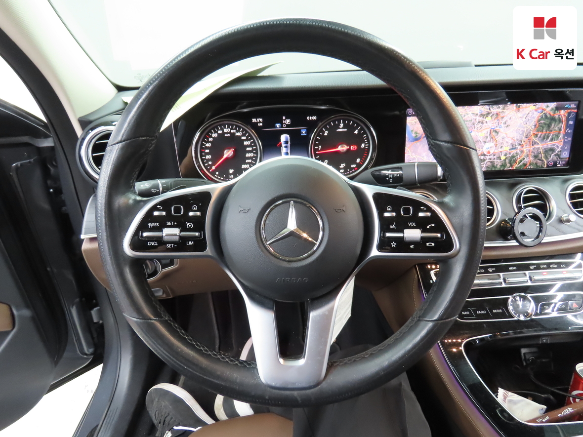 مرسيدس E-CLASS