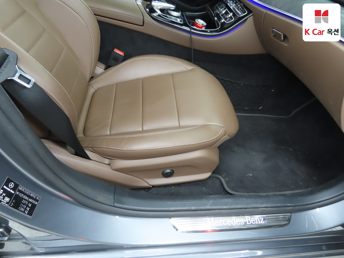 مرسيدس E-CLASS