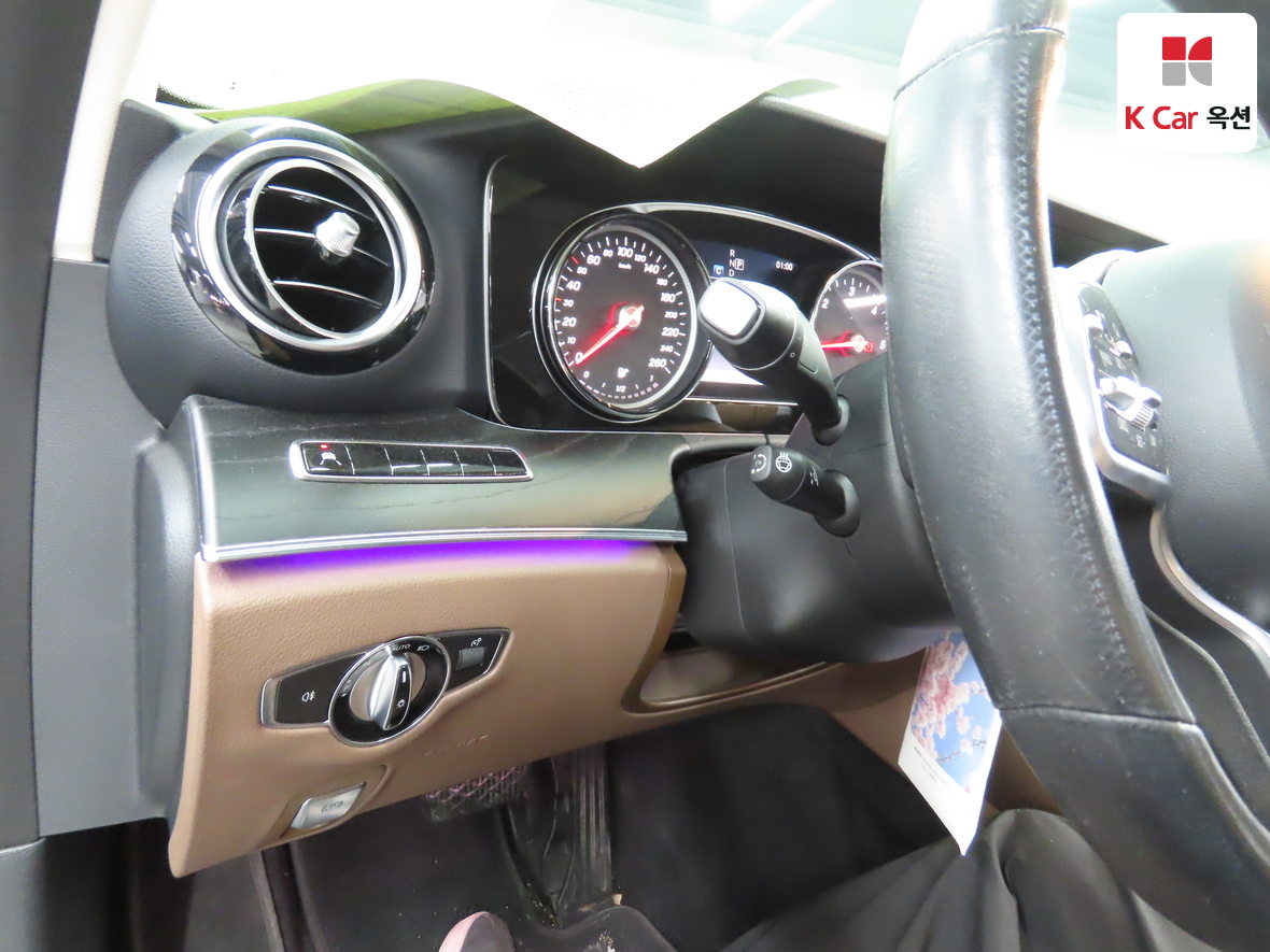 مرسيدس E-CLASS