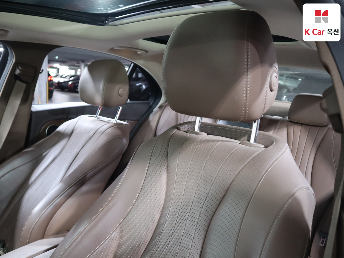 مرسيدس E-CLASS