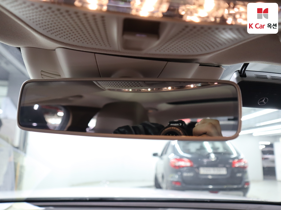 مرسيدس E-CLASS