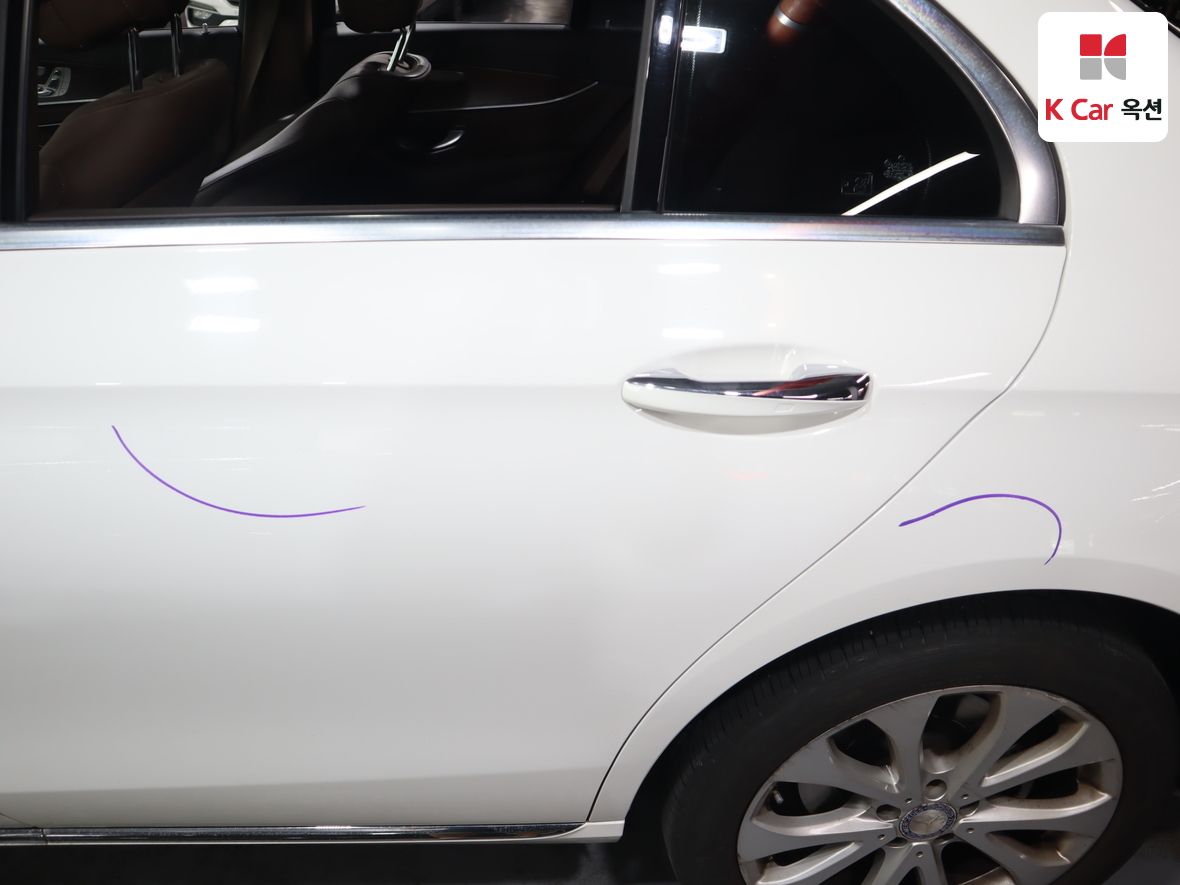مرسيدس E-CLASS