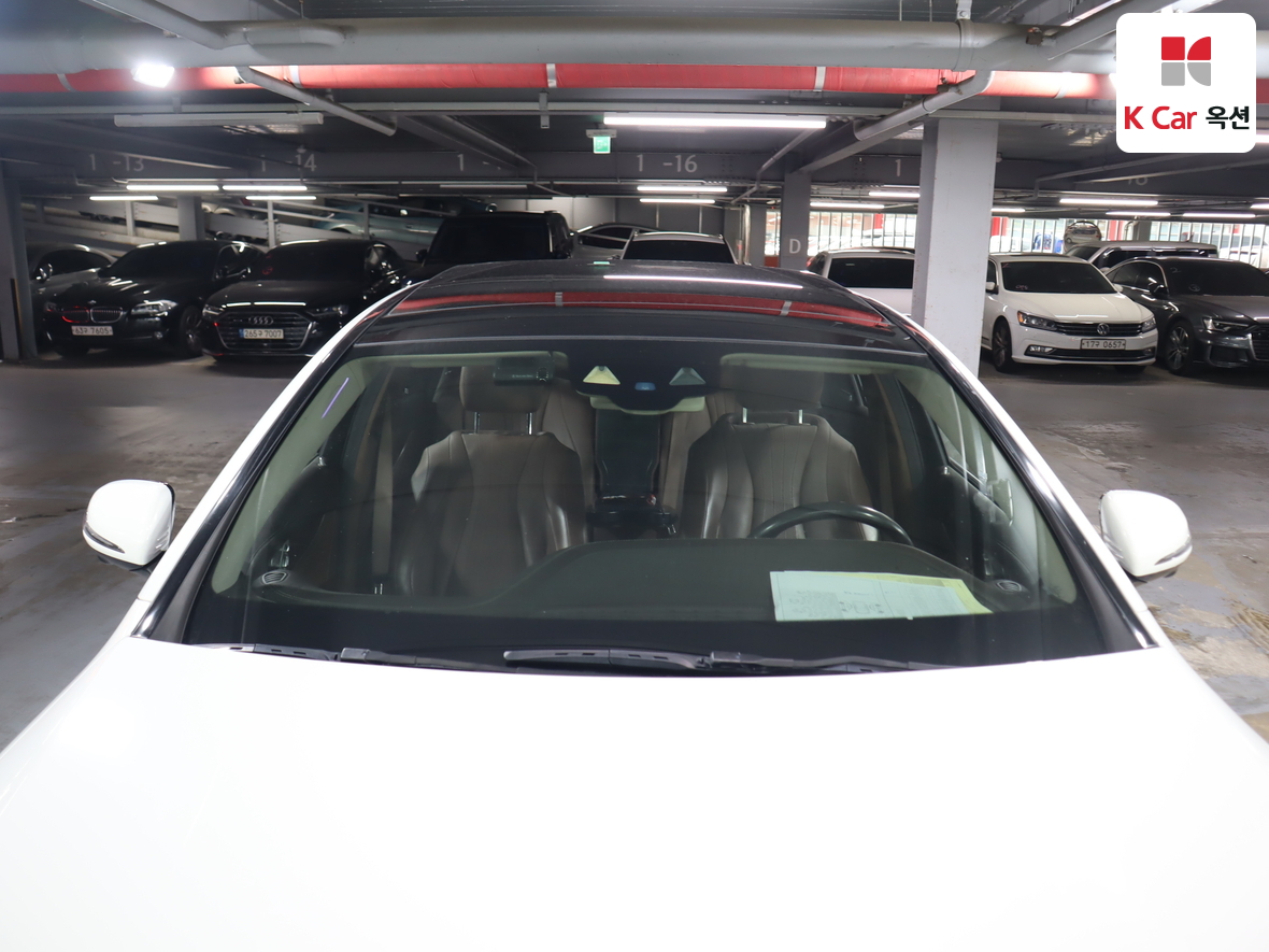 مرسيدس E-CLASS