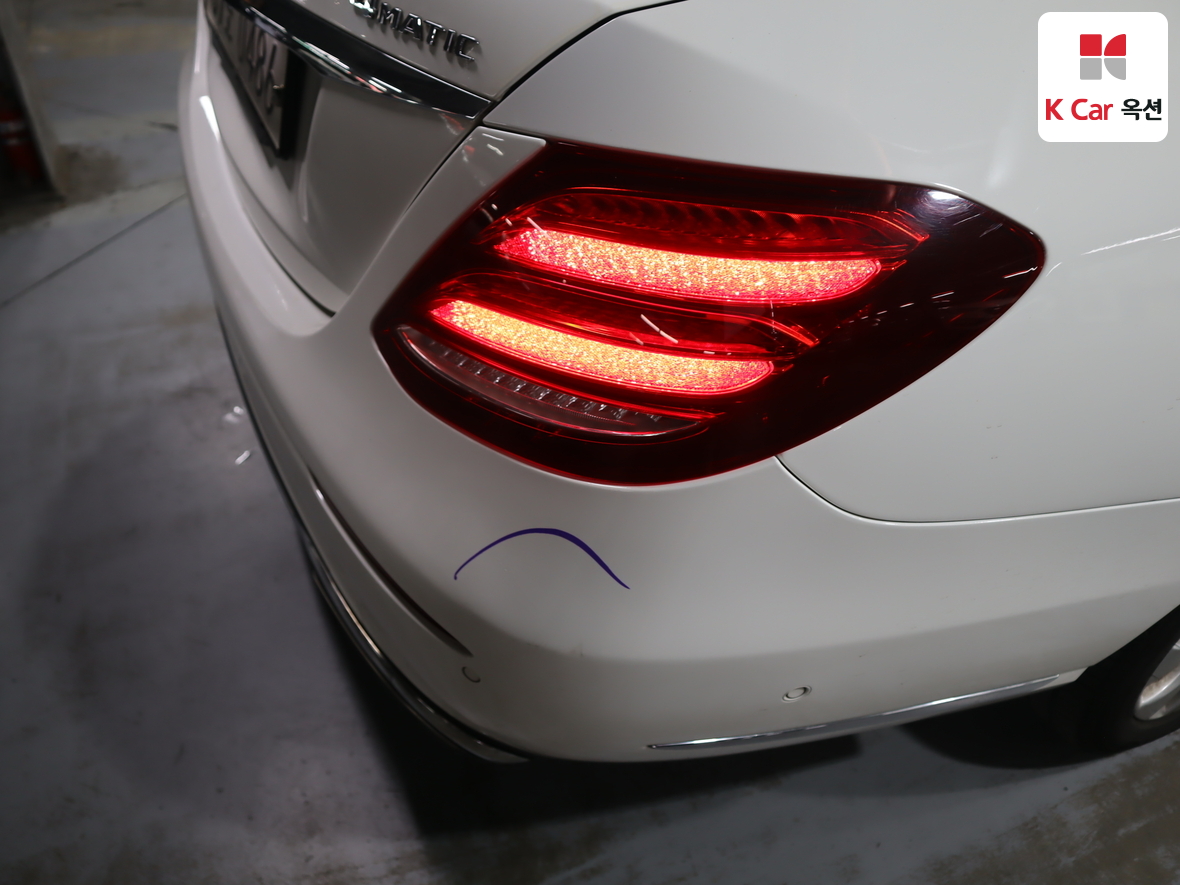 مرسيدس E-CLASS