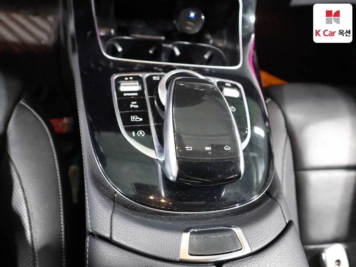 مرسيدس E-CLASS