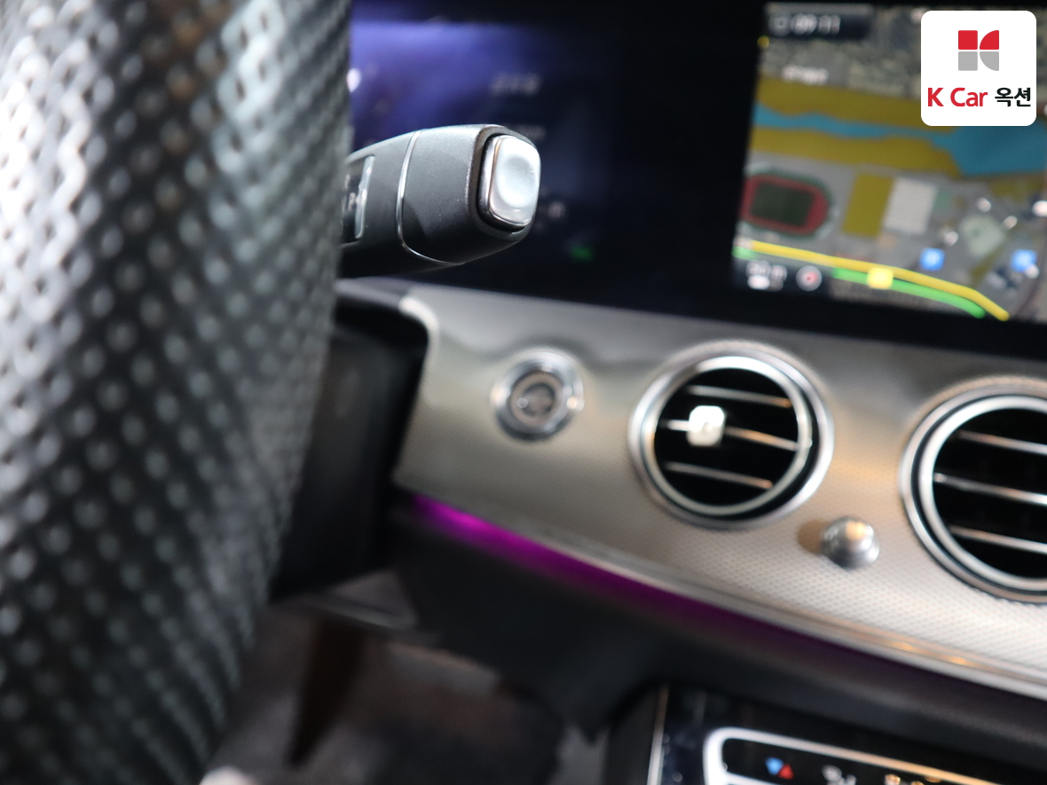 مرسيدس E-CLASS