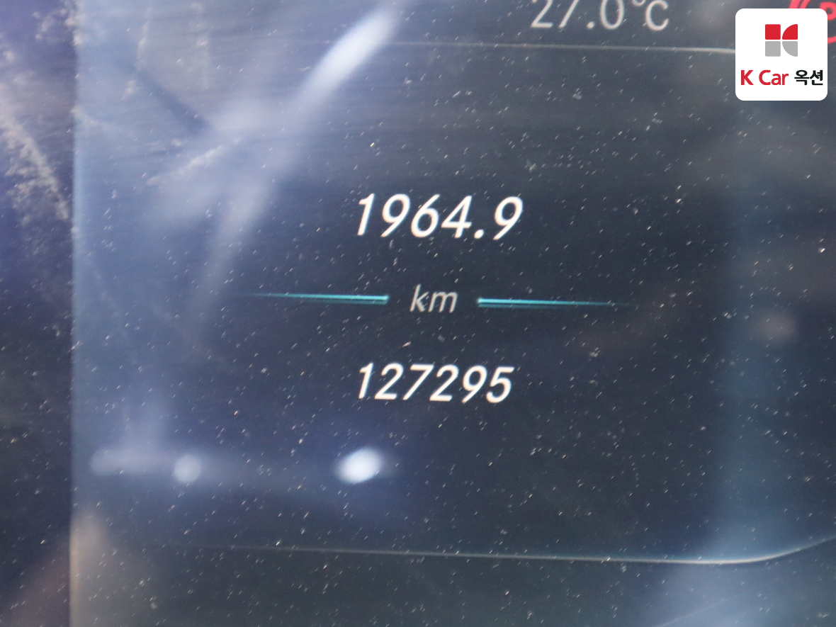 مرسيدس E-CLASS