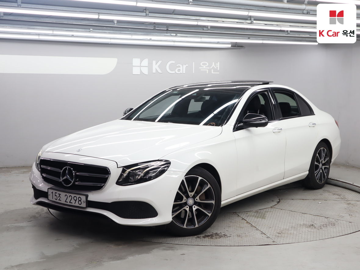 مرسيدس E-CLASS