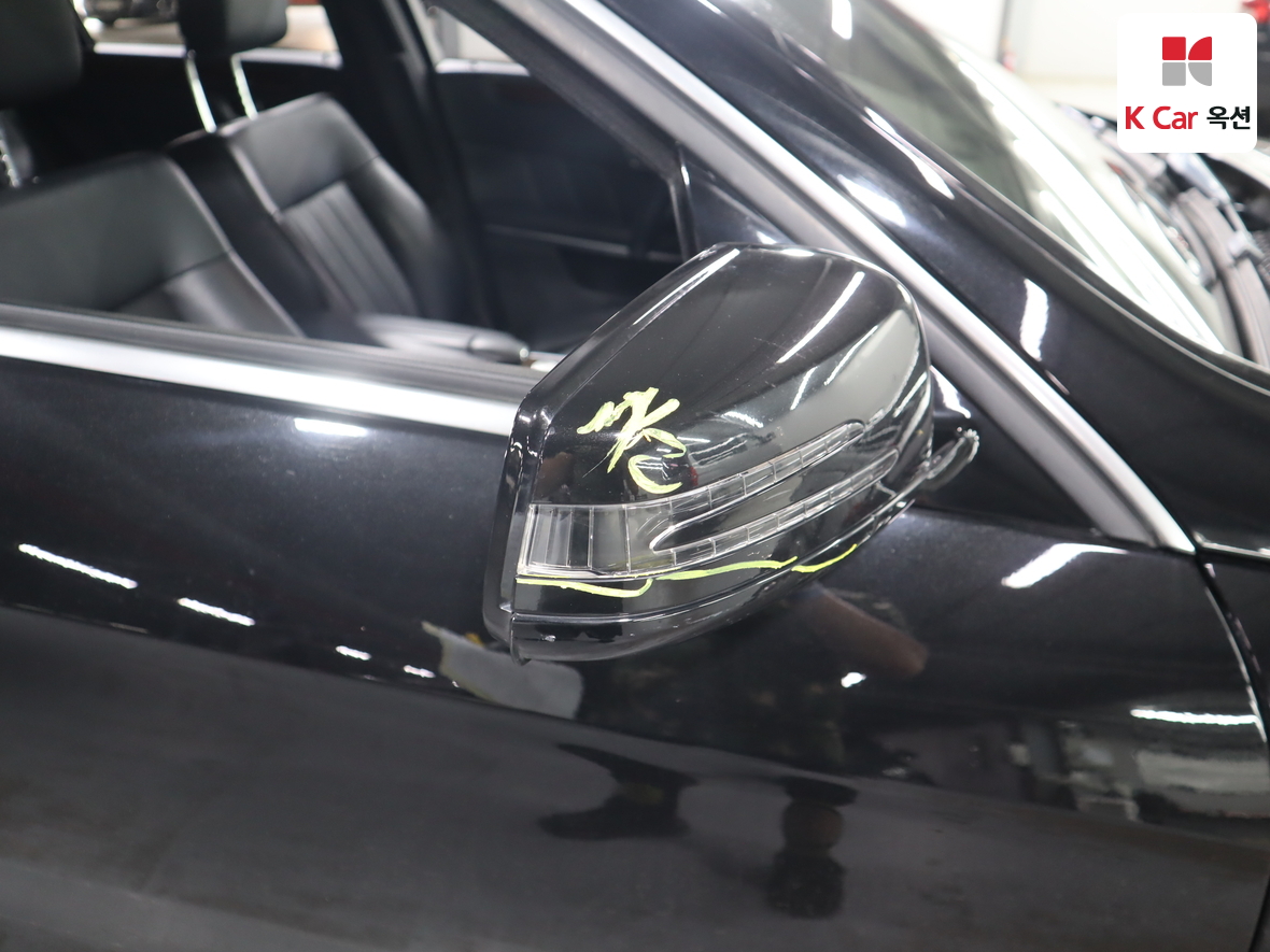 مرسيدس E-CLASS
