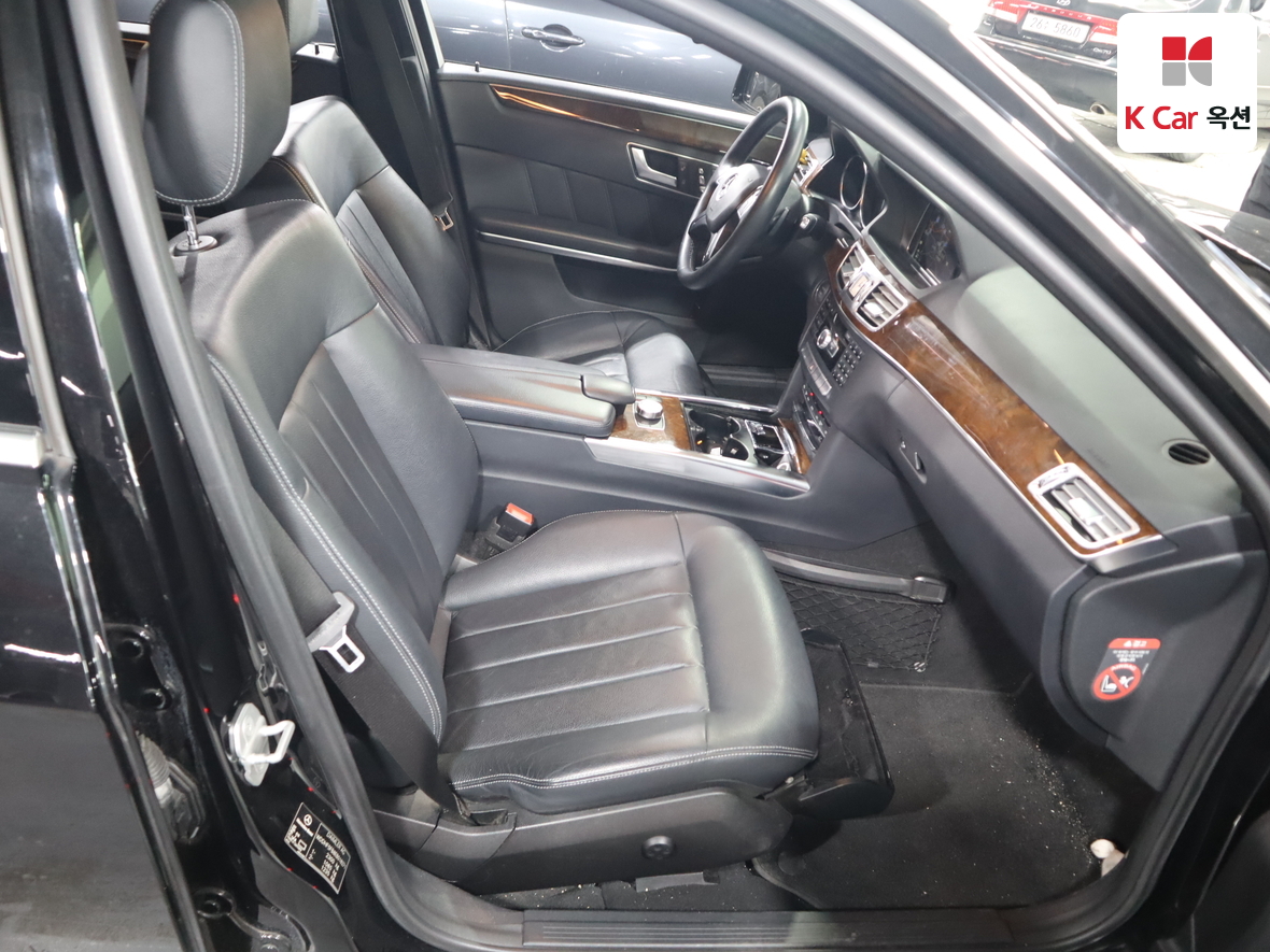 مرسيدس E-CLASS