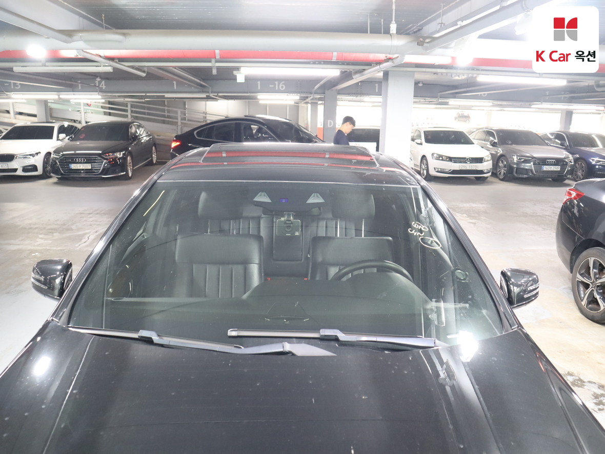 مرسيدس E-CLASS