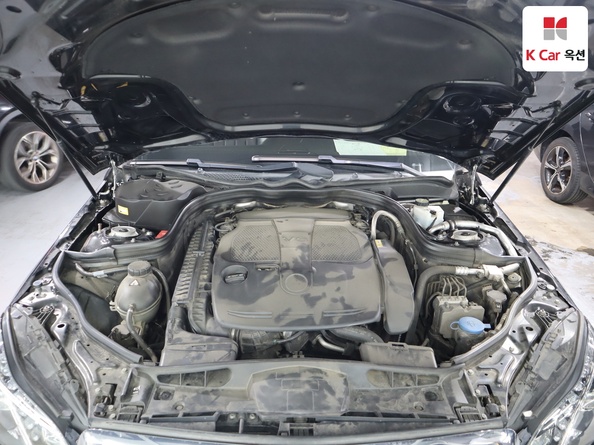 مرسيدس E-CLASS