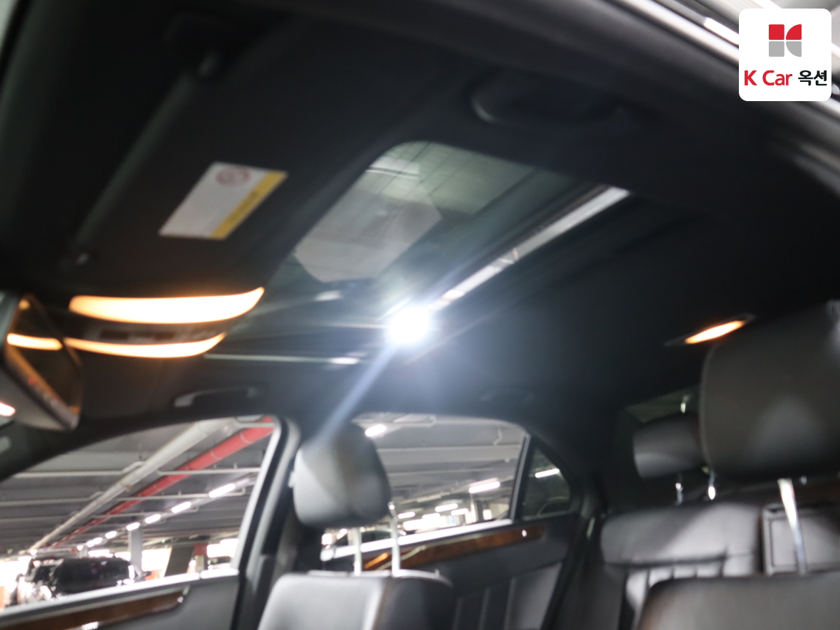مرسيدس E-CLASS