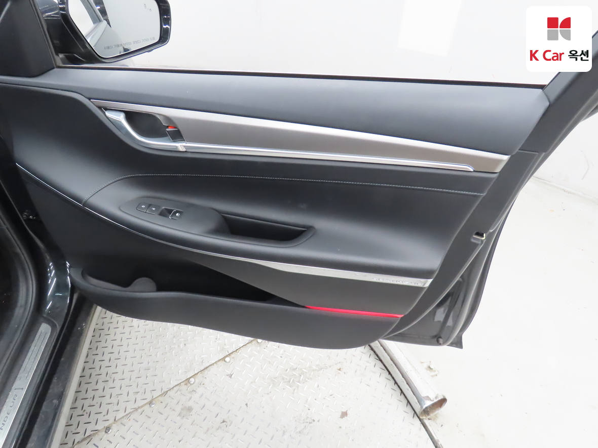 هيونداي - أزيرا - Image 28