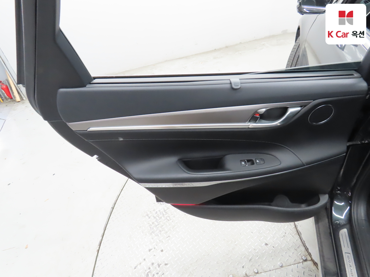 هيونداي - أزيرا - Image 21