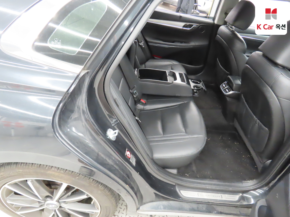 هيونداي - أزيرا - Image 27