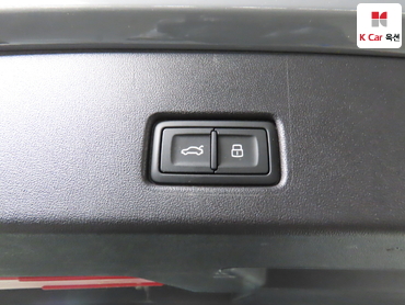 2023 - audi q4
