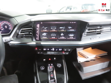 2023 - audi q4
