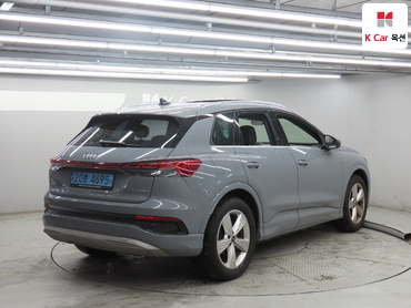 2023 - audi q4
