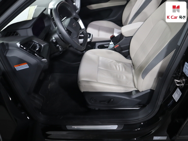 2023 - audi q4