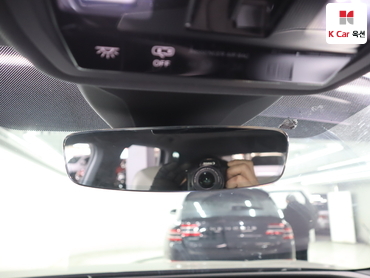 2023 - audi q4
