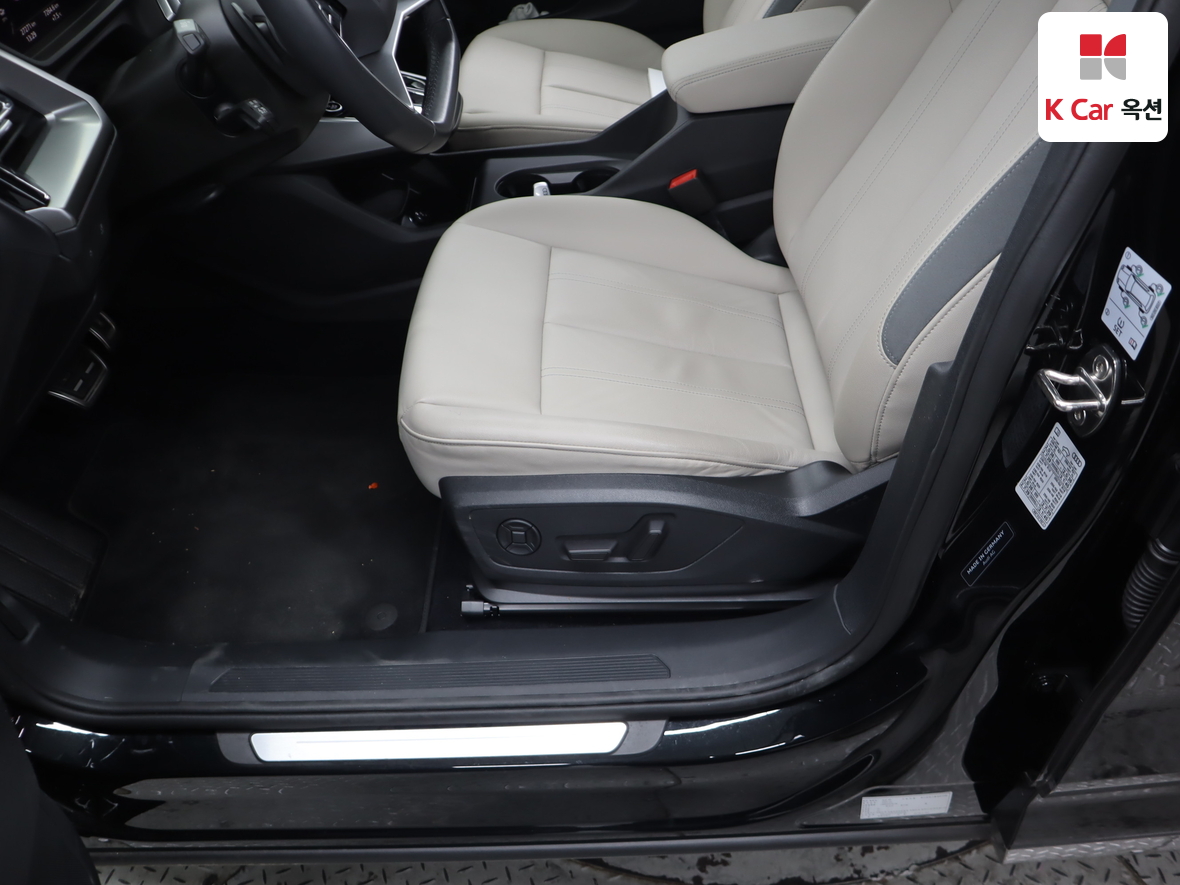 Audi Q4 2023 - Image 18