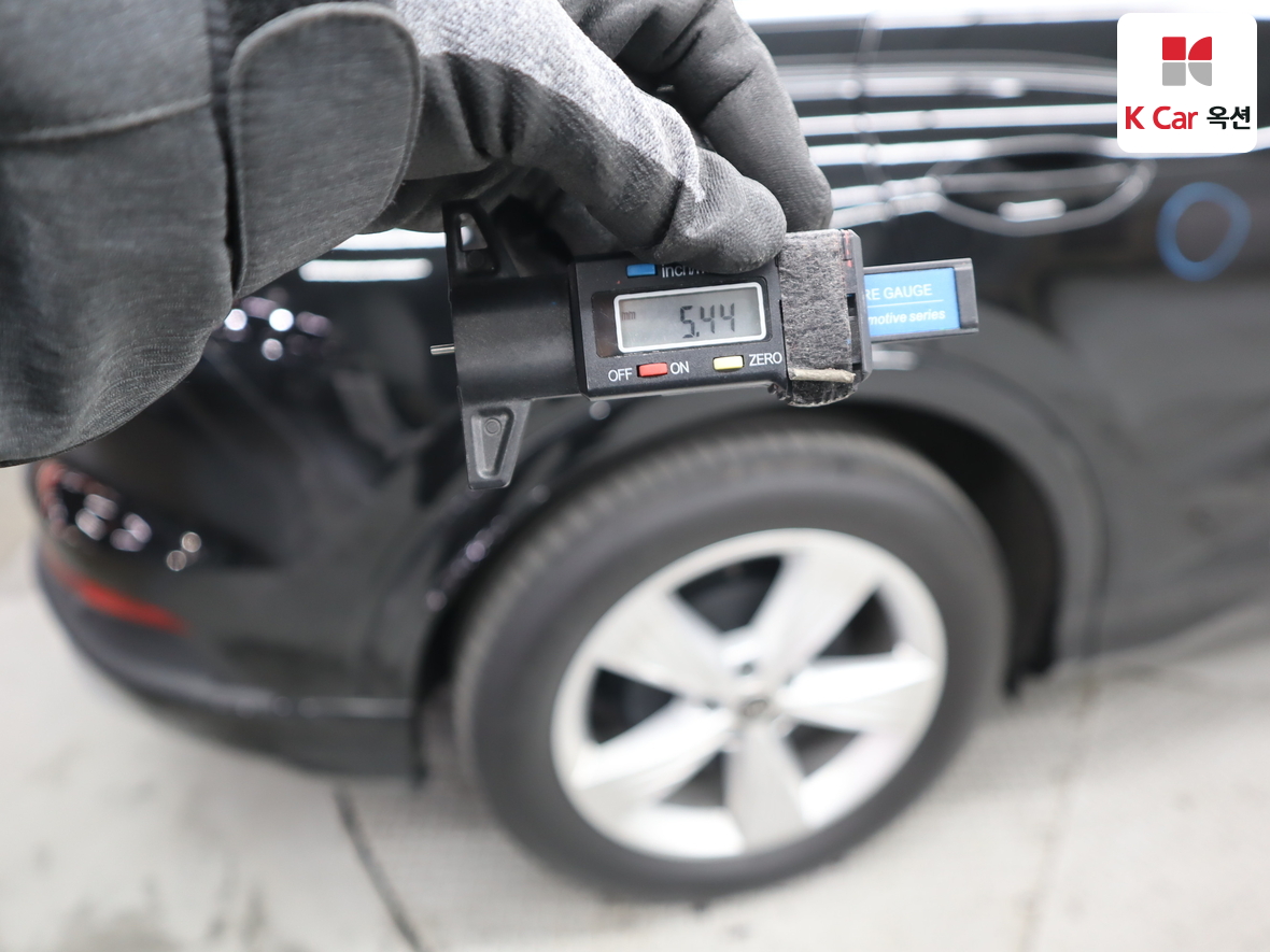 Audi Q4 2023 - Image 49