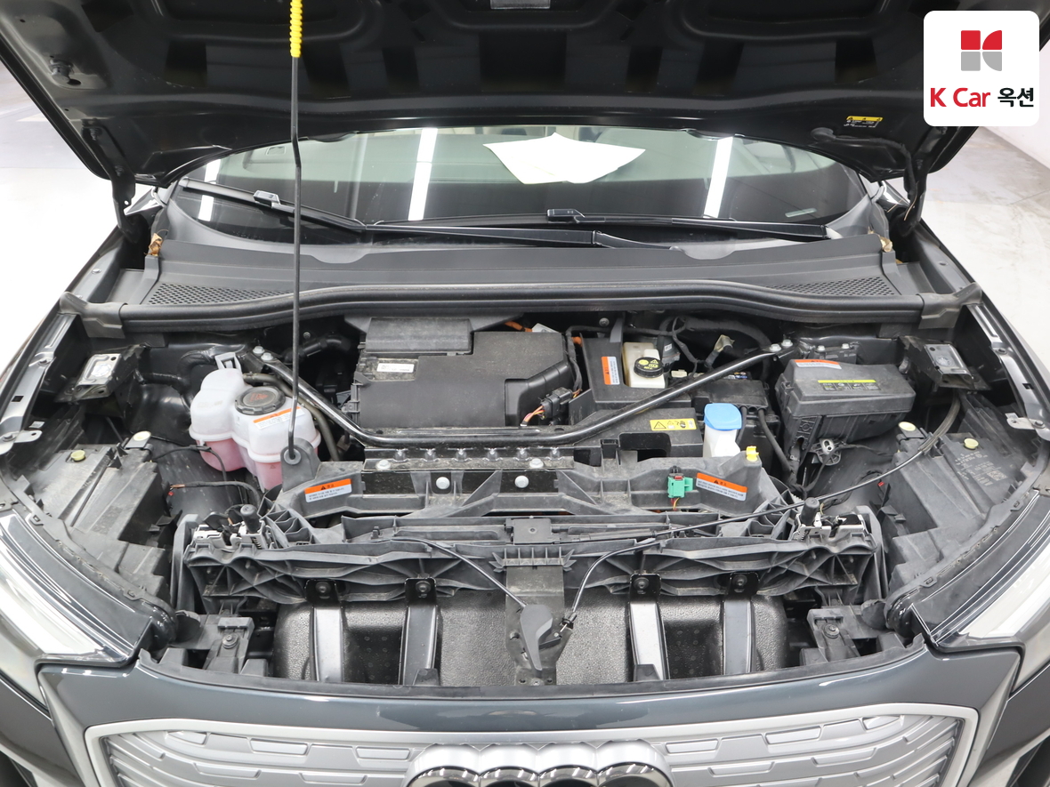 Audi Q4 2023 - Image 37