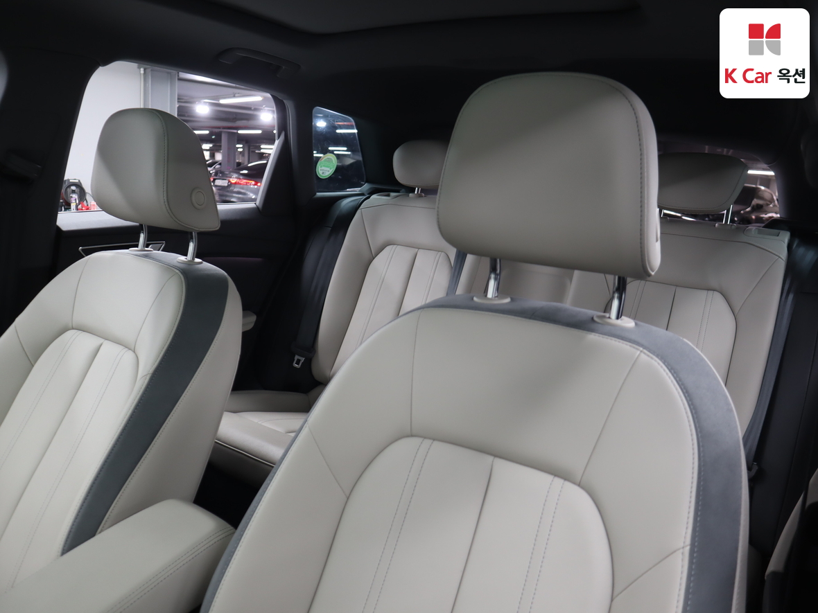 Audi Q4 2023 - Image 19