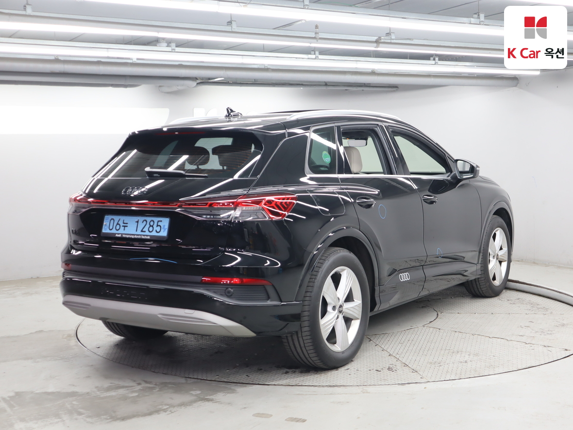 Audi Q4 2023 - Image 2