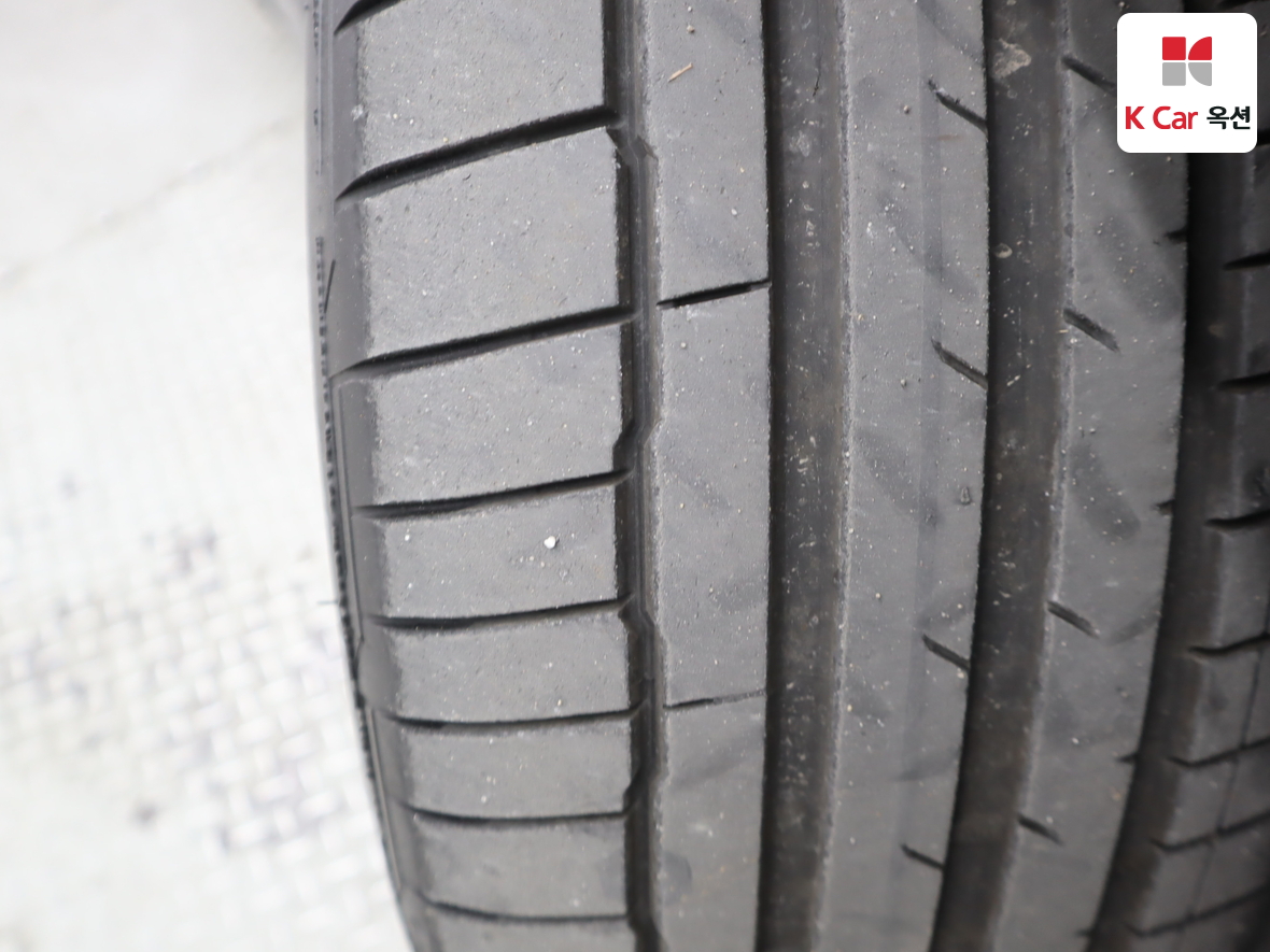 Audi Q4 2023 - Image 36