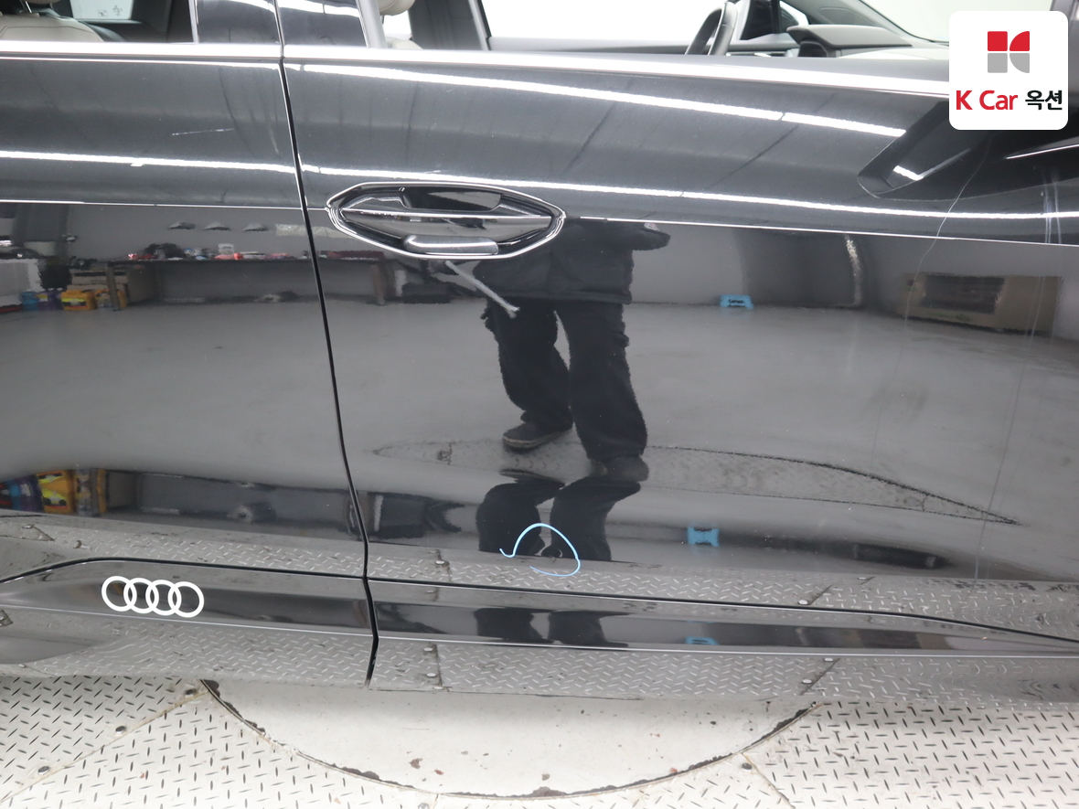 Audi Q4 2023 - Image 45