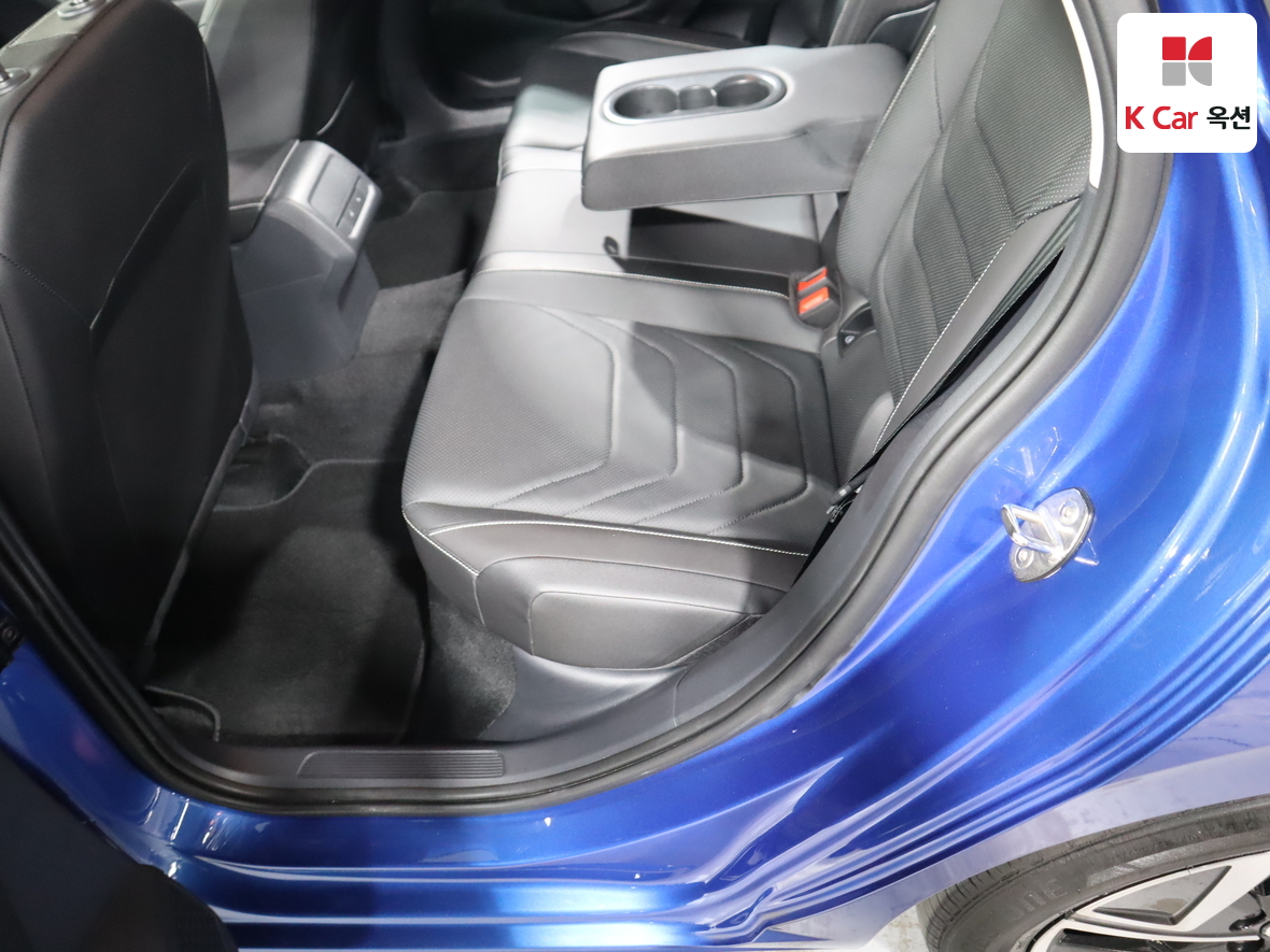 Volkswagen Jetta 2023 - Image 25